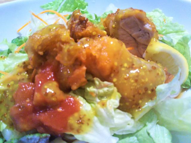 画像1: ハニーマスタードチキンサラダうどんのお味は?