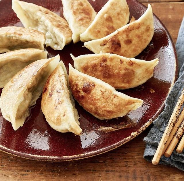 画像2: 作って楽しい、食べておいしい! 粉から始める餃子
