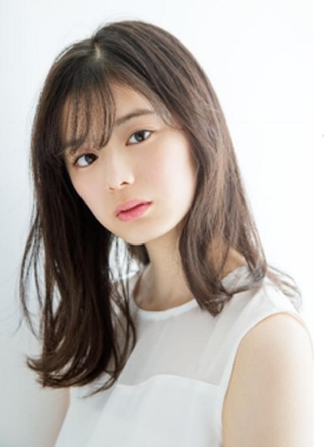 画像: 名前:紺野 彩夏 生年月日:1999年6月24日(18歳) 2016年3月号から「Seventeen」専属モデルとしてデビュー <主な出演作品> ・映画「ミスミソウ」(監督:内藤 瑛亮)加藤 理佐子 役 ・映画「恋妻家宮本」(監督・脚本:遊川 和彦)菊池原 明美 役 ・MV KANA-BOON「桜の詩」「さくらのうた」 ・MV 足立 佳奈「フレーフレーわたし」