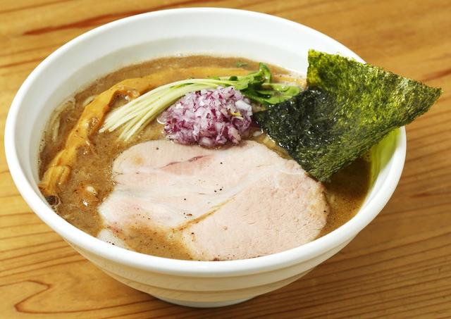 画像: 東生駒 <一望-ichibou-> 魚介とんこつらーめん 801円 5/20(日)~5/22(火) 百貨店初登場 イートイン