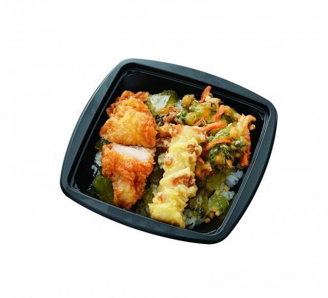 画像: ■お茶づけ天丼 本体価格300円(税込324円) 「お茶づけ海苔」仕立ての“和風あん”がかかった天丼です。電子レンジであたためるとお茶づけになる、3種の天ぷらがのった食べ応えのある丼です。