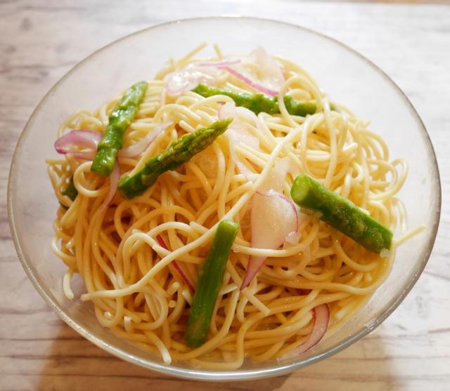 画像: 『アスパラのレモン風味のパスタ』 季節の変わり目は、疲労が溜まりやすい時期 です。アスパラとさわやかレモン風味のパス タでリフレッシュ!