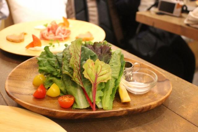 画像: 「抗酸化野菜のグリーンサラダ」 完全無農薬、水耕栽培の味のしっかりとした安心、安全のサラダです。