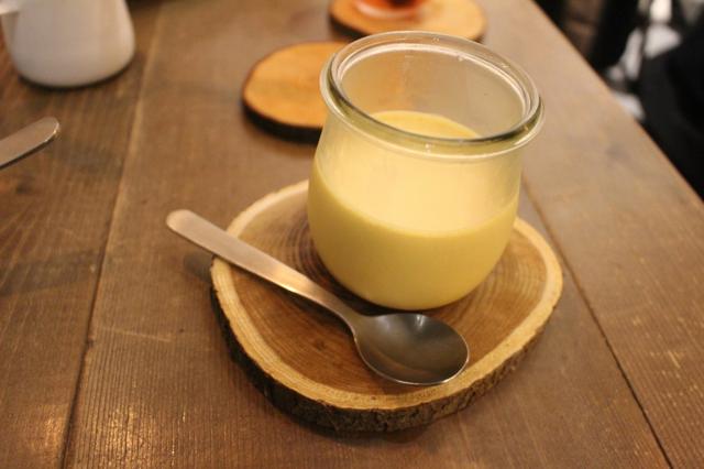 画像: 「川崎産モリモリ卵の小杉カフェプリン」 「コスギカフェ」時代から続くプリン。地元川崎のモリモリ卵を使った大人気プリンです。
