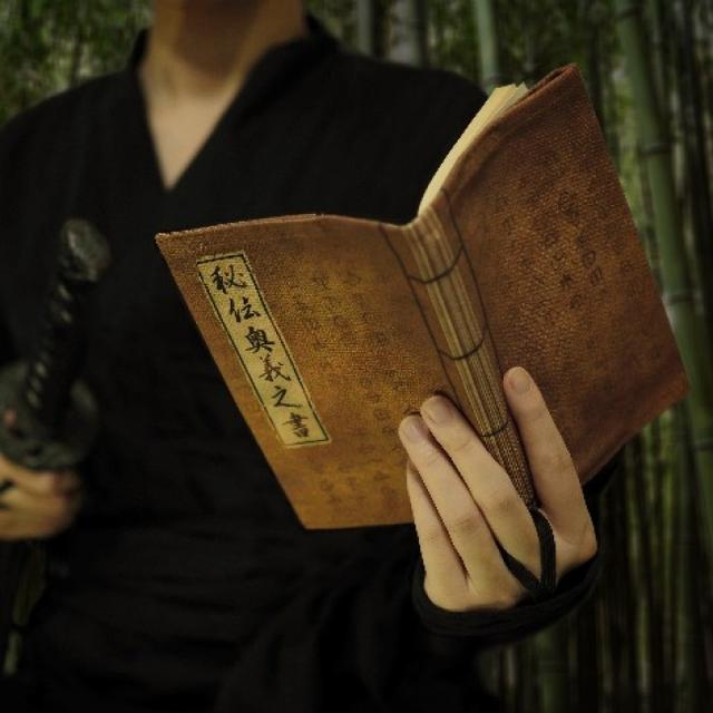 画像: 秘伝書ブックカバー vvstore.jp