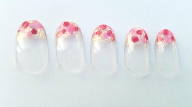 画像: <使用色> N06、N07、N09、19(既存色) <ポイント> N06、N07、N09、19の筆先でドットを描く