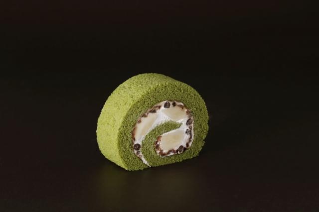 画像1: "着物美人"を思わせる気品を放つ、極上の抹茶ショートケーキ