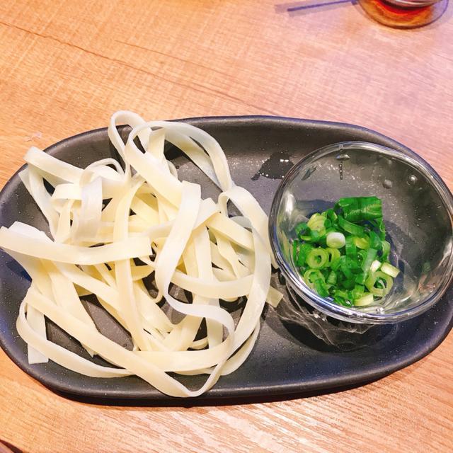 画像: 四川風 シビれる 麻辣平打ち麺