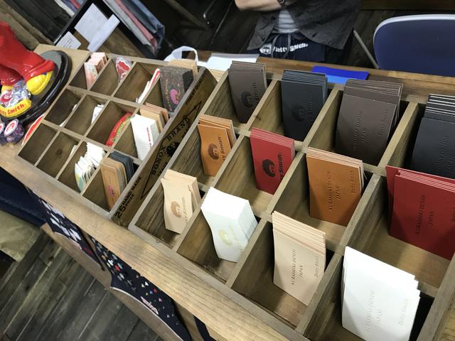 画像2: 自分だけのジーンズが手に入る!