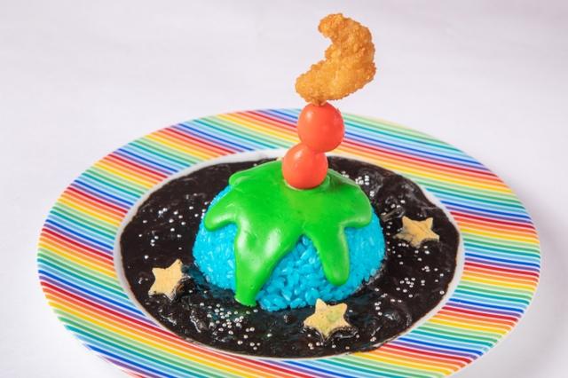 画像: ②宇宙フード DOS BLACK ¥2,100 地球に見立てたブルーライスにエイリアンが攻撃!?地球ライスを開けると中からなんとミニハンバーグが!ハッシュドビーフを宇宙に見立て星型の卵をトッピングしました。