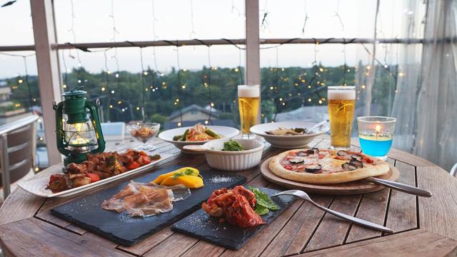 画像3: 富士山も見える絶景ビアガーデンで パクチーモヒートなどアジア各国の料理を楽しもう!