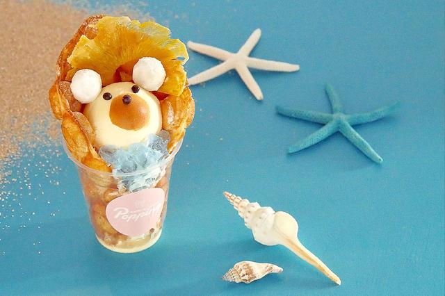 画像: 【夏限定】食べ歩きができるキュートな『白くまワッフル』