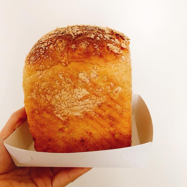 画像: 【グランツリー武蔵小杉限定 】「とうもろこしの食パン」/1斤:900 円(税込)※テイクアウトのみ