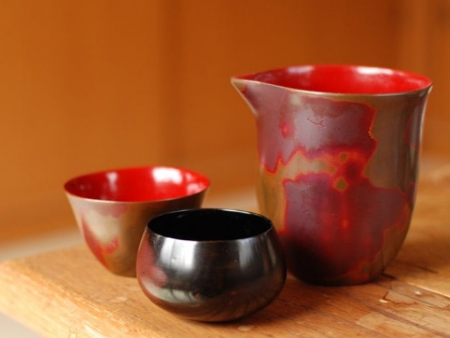 画像: エントリーエリア:新潟県 主な販売箇所:新潟駅「ぽんしゅ館 クラフトマンシップ」 税込価格:片口1個/酒器2個 69,120円