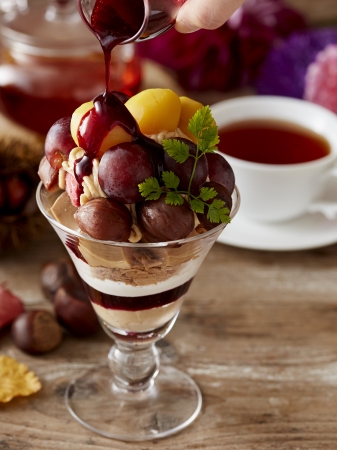 画像: ■商品名：バースデースペシャル 栗づくしのモンブランパフェ ■価格：紅茶付きセット 1,700円税込 ■実施日時：9月10日（月）、9月11日（火）、9月12日（水）各日14:00～数量限定