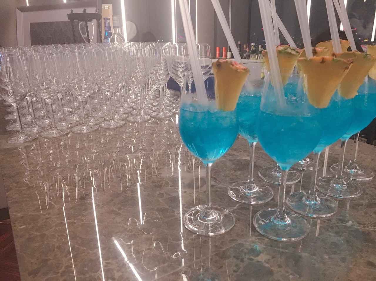 画像: 「SHIODOME LAGOON」 大いなる海へと続くラグーン。青い空と遠くの水平線を見つめながら、鮮やかな景色の中へ吸い込まれていくことでしょう。(ラムベース／柑橘系)