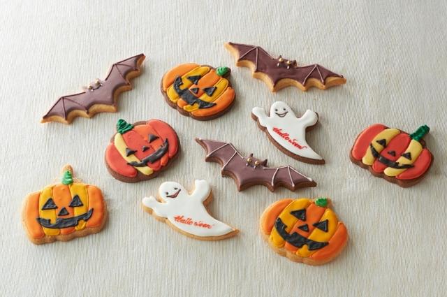 画像: ・ハロウィン クッキー 700 円~850 円(1個) オバケやこうもりなど、ハロウィンをモチーフにしたものをご用 意 いたします。 大きさは、幅 10cm 前後で、種類によって異なります。