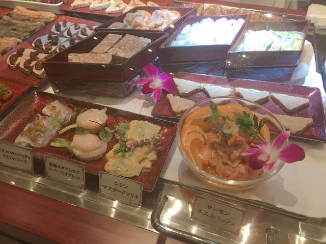 画像2: オードブルも食材も、ワゴンで運ばれてくるワゴンスタイル
