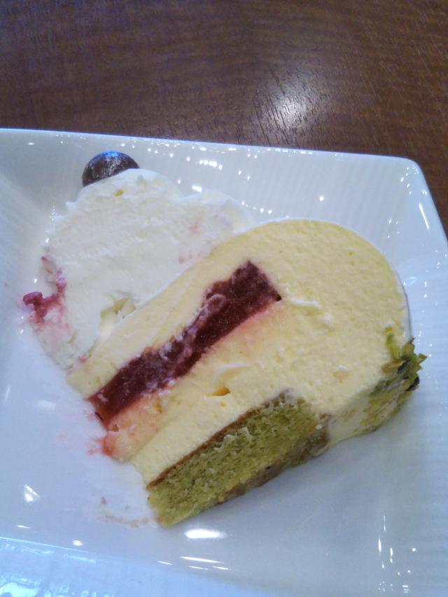 画像2: 日本人に合わせて作られたクリスマスケーキ!ノエル ブラン