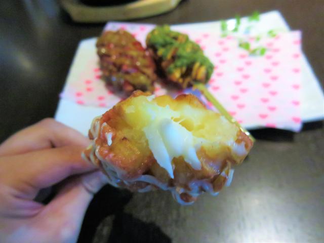 画像: 外はカリッとして、中にはモッツァレラチーズがたっぷり!