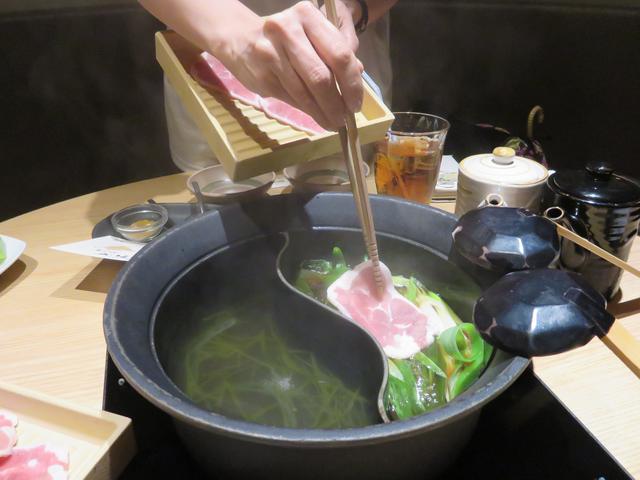 画像2: 研究された厚切りの鴨肉!最適な厚みは「2.5mm」