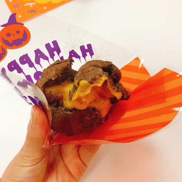 画像4: 【試食レポ】ハロウィン限定!ビアードパパの「ブラックハロウィンパンプキンシュー」新発売!