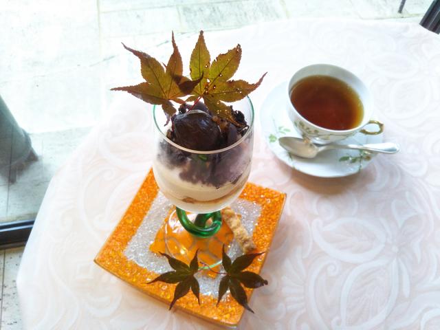 画像: リコッタチーズとマロンのパフェ/890円(コーヒーまたは紅茶付 1,240円)