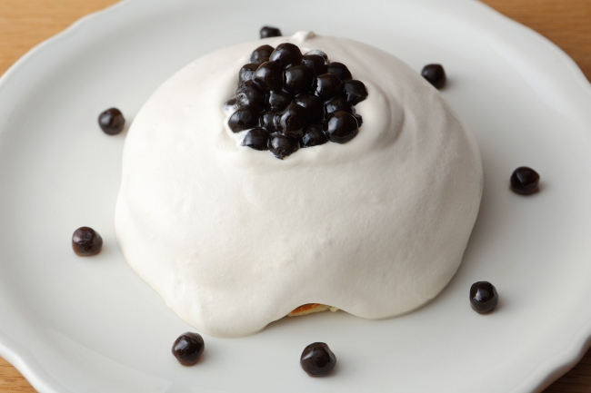 画像2: もっちもちのブラックタピオカとミルクティー風味のパンケーキが出会った♪