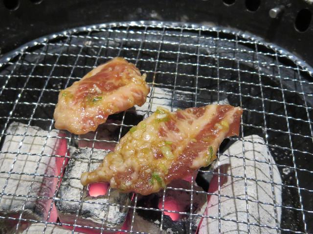画像2: 120gでボリューム満点!新牛角カルビ 590円