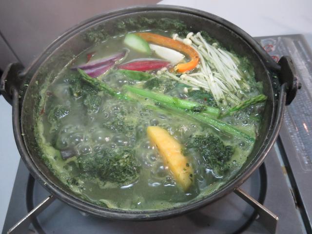 画像: 火を入れるとこんな感じに