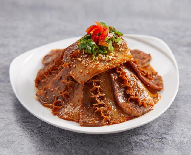 画像1: いま話題のシビレ系麻辣(マーラー)料理も!】