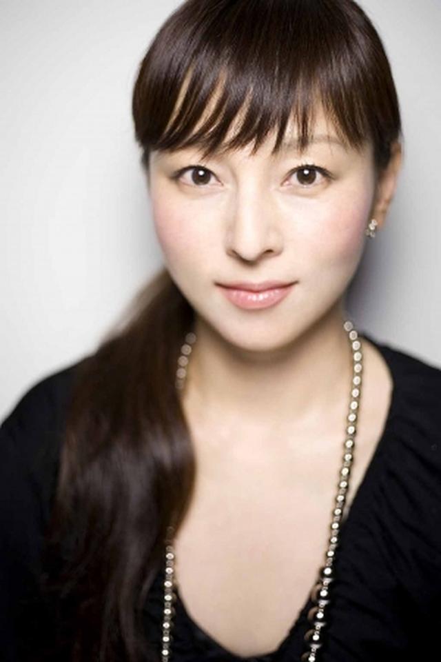 画像8: 派手さではなく、透明感と輝きで魅せる"大人の瞳"を演出するキャッチライトレンズ『OvE』