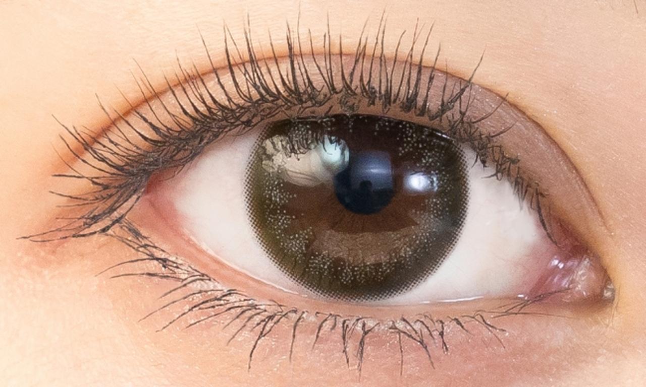 画像4: 派手さではなく、透明感と輝きで魅せる"大人の瞳"を演出するキャッチライトレンズ『OvE』