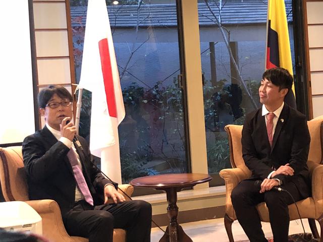 画像: 【左】治一郎を手がける「YATARO」グループ 取締役COO 太田雅之氏