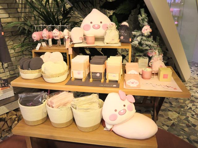 画像2: アピーチがお出迎え「APEACH OMOTESANDO」