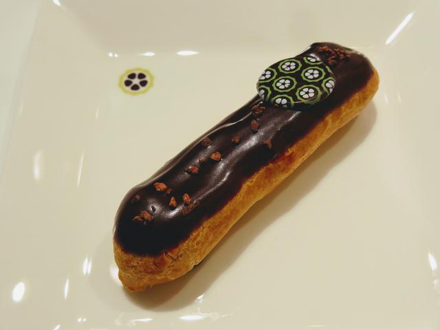 画像: フランス本店でしか購入できなかったエクレールショコラ