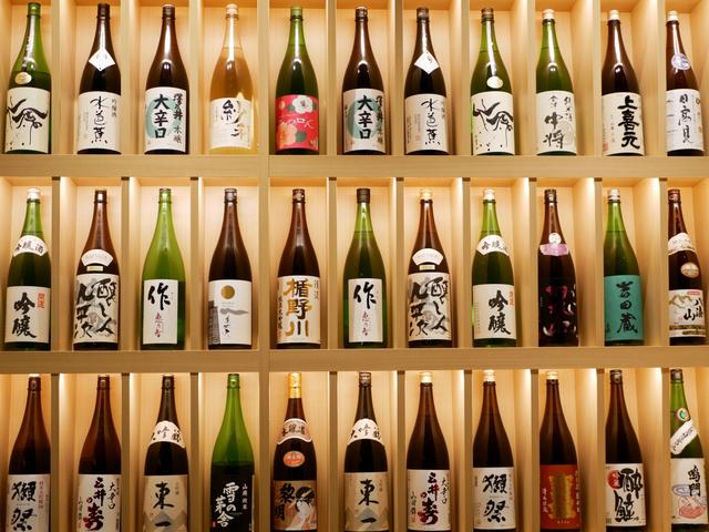 画像1: ヘルシーなベジ串と二色の出汁にこだわった創作おでん「ベジ串 創作おでん ぬる燗佐藤」