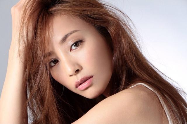 画像: 武田静加 MODEL/YOGA INSTRUCTOR <出演内容> インスタフォロワー26万人のモデル、ヨガインストラクター。オフィスでも座ってできちゃうヨガをサブステージで教えていただきます!