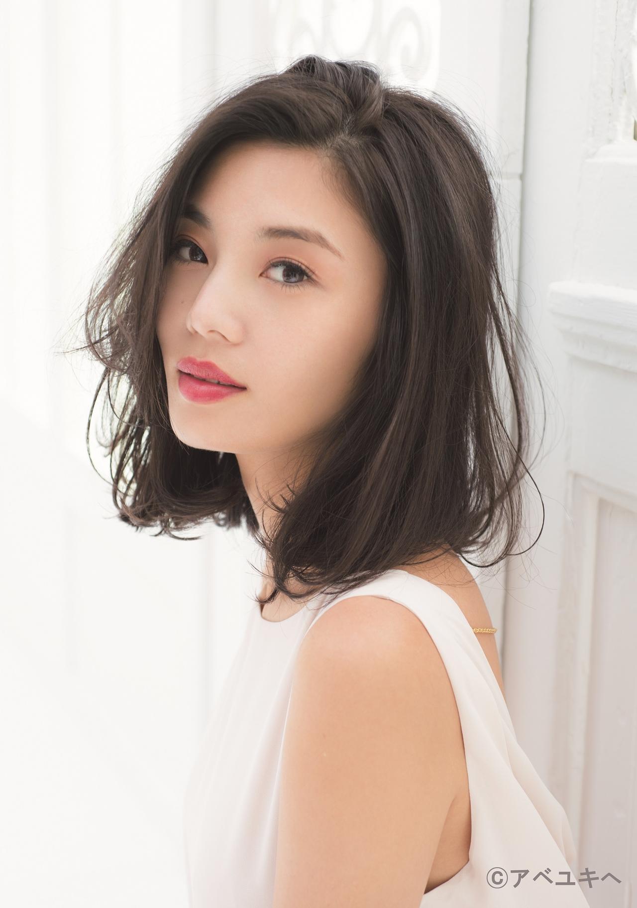 画像: 島袋聖南(SEINA SHIMABUKURO) モデル 1987年4月4日生まれ。31歳。沖縄県出身。 CX「テラスハウス」に出演がきっかけとなり話題に。 モデルとして様々な雑誌、ファッションショー、広告、イベントに出演。 現在はIHTA認定ヨガインストラクター1級の資格を取得し、インストラクターとしての活動も準備中。