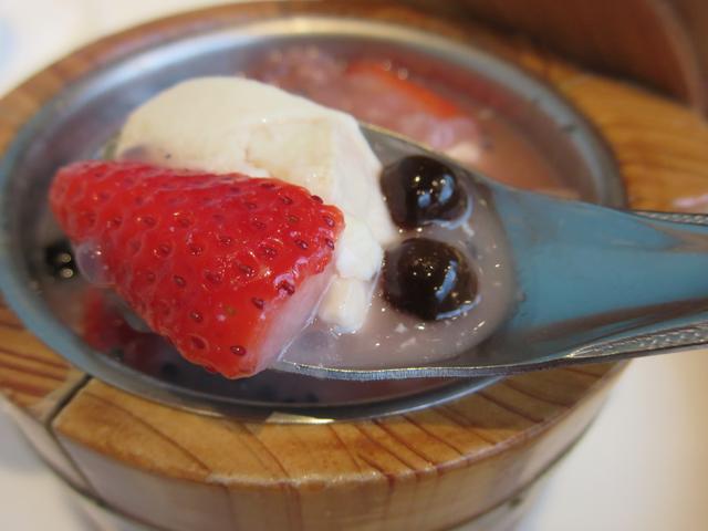 画像2: 話題の香港スイーツ『いちご豆腐花(トンファ)』 HONG KONG SWEETS 果香