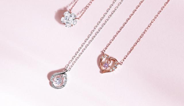 画像: K10PG/Cubic Zirconia Necklace ¥18,000+Tax K10WG/Morganite Necklace ¥22,000+Tax K10PG/Amethyst Necklace ¥22,000+Tax