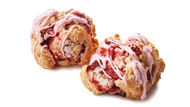 画像: ストロベリーショートケーキスコーン いちごのショートケーキをイメージしたスコーン。サクサクと軽い食感の生地にコンデンスミルクを加えてコクのある甘さに仕上げました。中にはいちごとホワイトチョコレートが贅沢に入っています。 ¥300 / 1pc