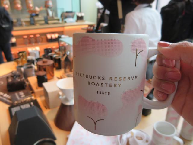画像: オリジナルグッズも多数販売