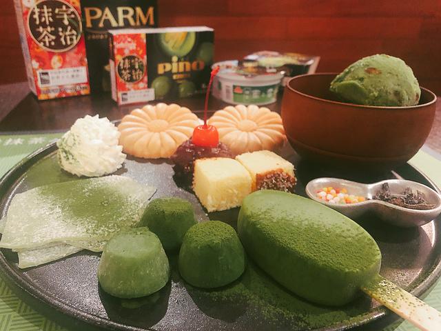 画像1: アレンジが楽しい!贅沢全部乗せプレートを試食