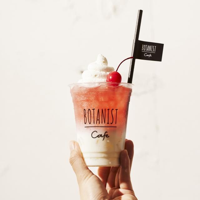 画像: HIBISCUS MILKTEA ハイビスカスミルクティー 800円(税込)