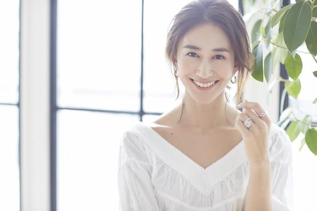 画像21: シミュレーターで何度でもお試しメイク“今日は何をプラスしよう”