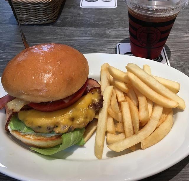 画像3: 【試食レポ】MOS PREMIUM マザーリーフティースタイル複合店舗がオープン!