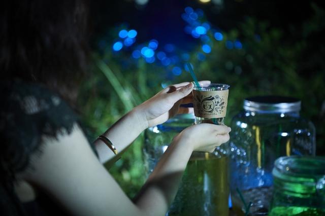 画像3: 花王「ニュービーズ」のボタニカルな香りを表現した夏のイルミネーション『ビーズハーバリウム in ヒビヤアカリテラス2019』1週間で来場者数1万人突破!