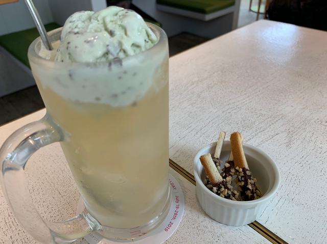 画像1: ゴンさん特製ドリンクの変わり種ハイボールと豆苗カフェでしか飲めない豆苗茶
