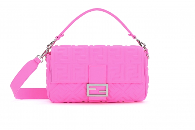 画像4: フェンディ、ニッキー・ミナージュとコラボした新作カプセルコレクション「FENDI PRINTS ON」を発表!